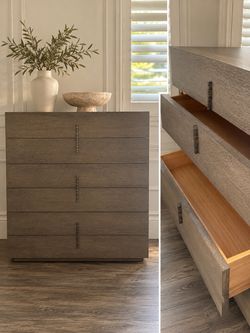 Modern 5-Drawer Tall Dresser Chest