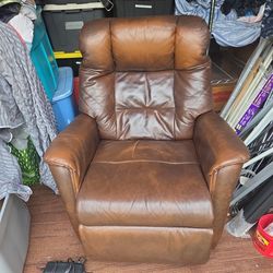 Scan Reclining Chair With USB Charging Port