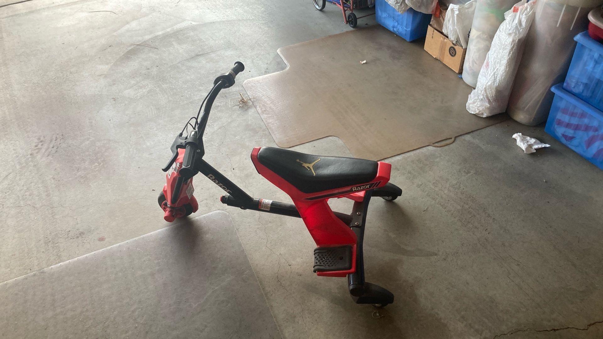 Electric scooter