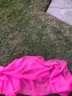 Pink curtain 2 piece plus center arrangement