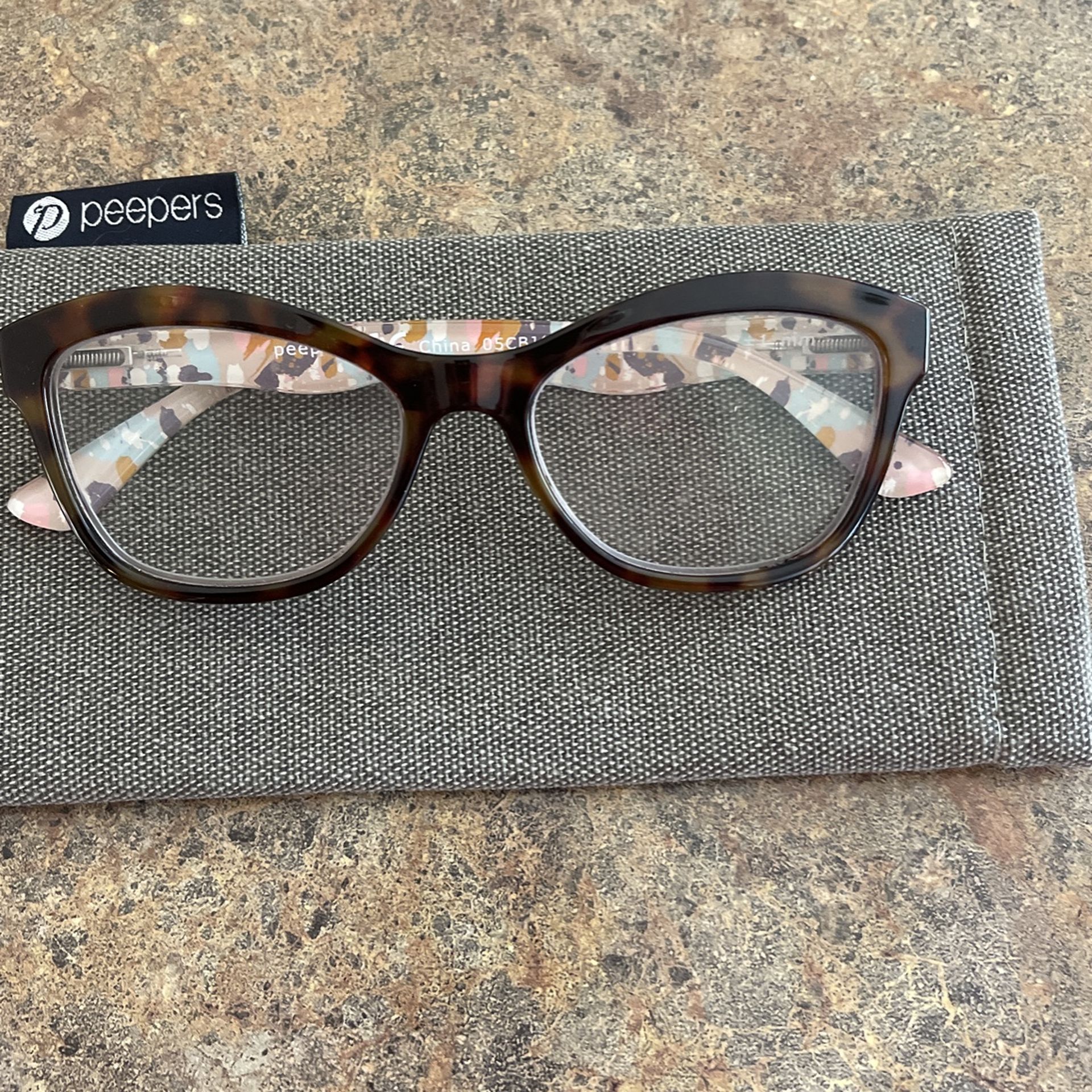 Reading Glasses Peepers & WP for Sale in Bellevue, WA OfferUp