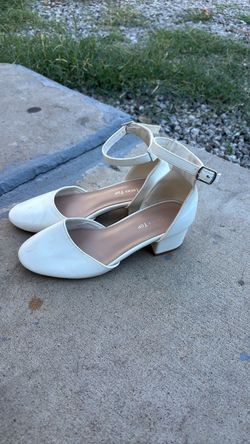 Small kids heels (size 2)