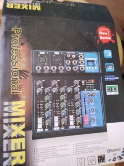 4 channel professional mixer Bluetooth new in box