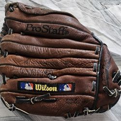 Wilson Right Hand Throw