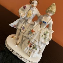 Vintage Porcelain Victorian Courting Couple 5.75” Figurine Hand-Painted Japan