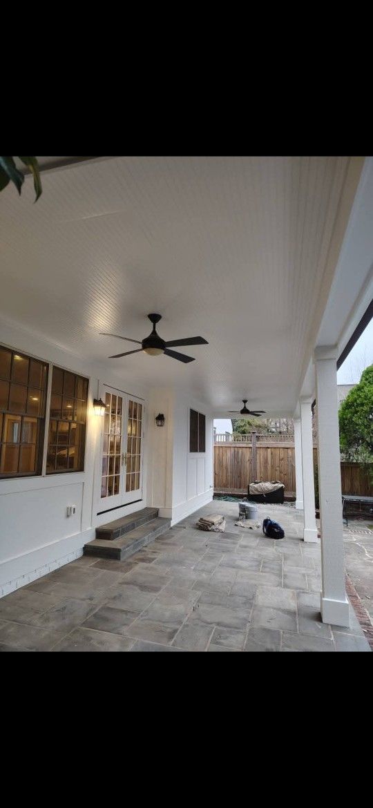 Exterior Flat Paint= 4 Alabaster + 2 Tricorn Black= 50ea [300]