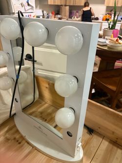 Vanity mirror bulbs dimmable white