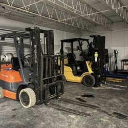 Toyota forklift For Sale Only 6500 Hours of use