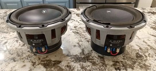 JL Audio 10w6v2-D4 Subwoofers W6 10”Car Audio Pair. One Car - Works fine will need Rubber Surround