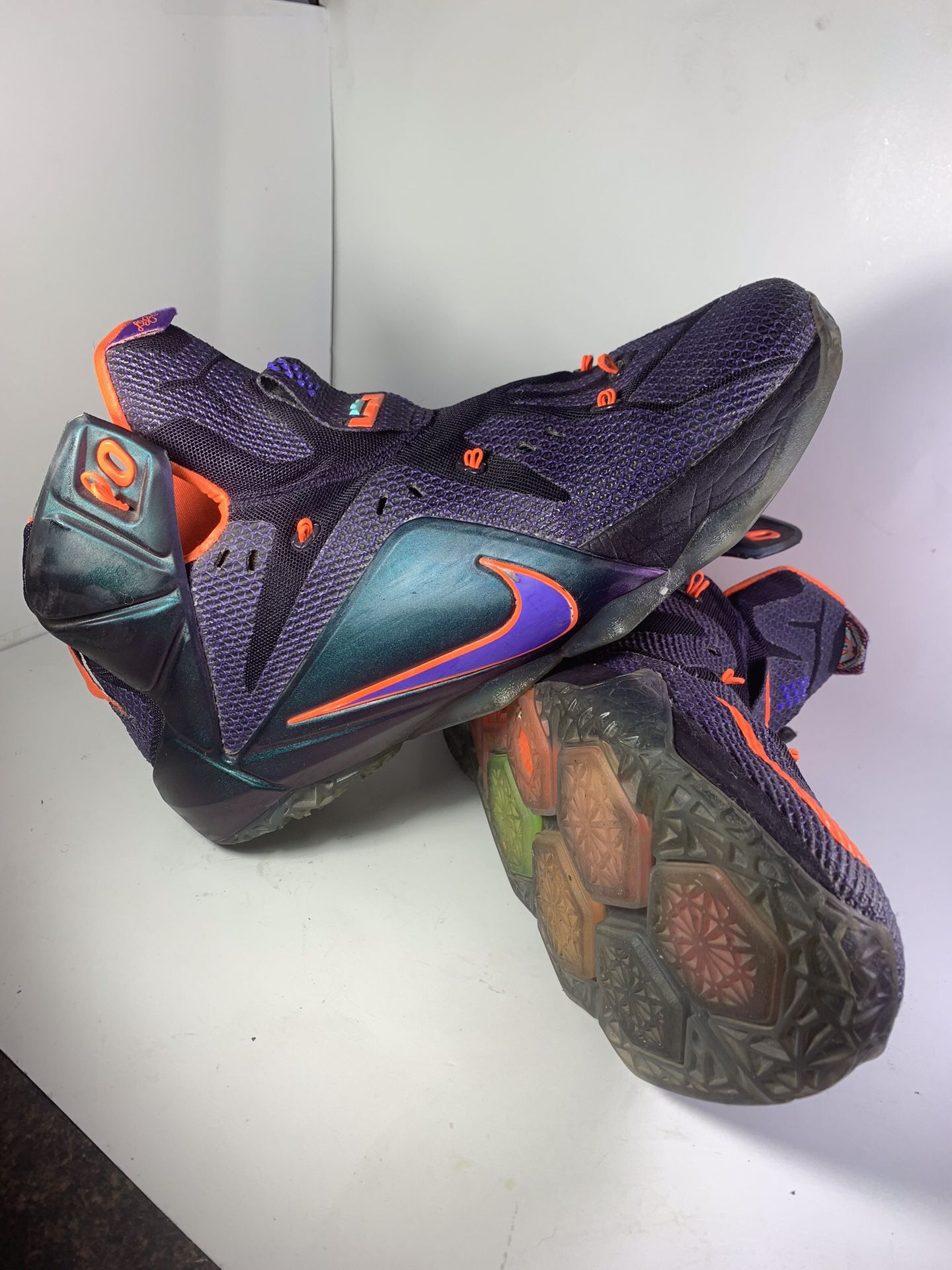 LEBRON JAMES SHOES Nike Lebron James 12 XII Instinct Size 11.5