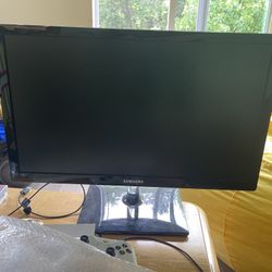 20.5in SAMSUNG Monitor