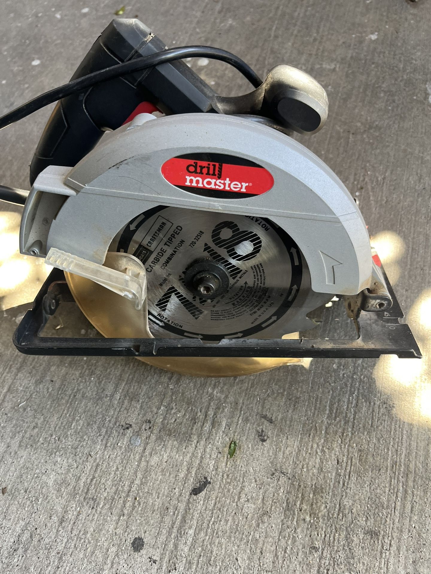 Circular Saw With New Disc Come With Plastic Storage Box$35 For All
