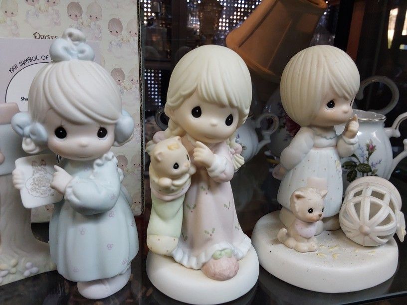 Precious  Moments  Figurines