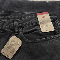 Men’s Levi’s extra baggy black