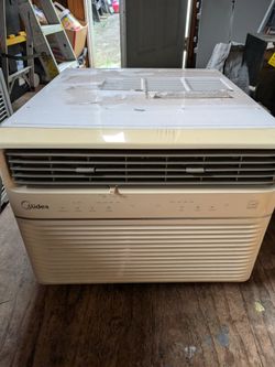 Small air conditioner