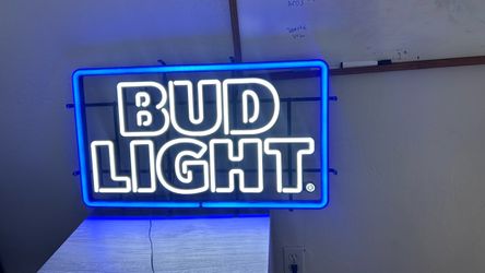 Bud Light Neon Bar Sign