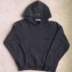 Essential Hoodie Black