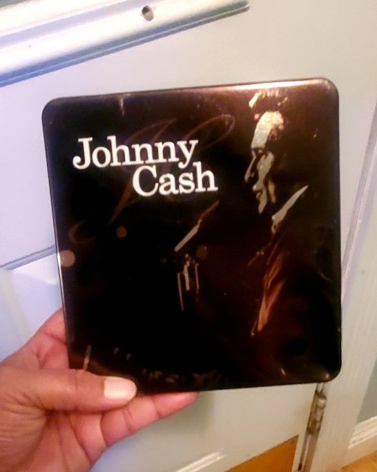 Jonny Cash 3 Disc Music Cds..alot Of His Greatest Hits!!...Like New!