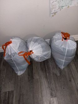 READ BELOW!! HUGE WOMENS CLOTHES/shoes  BUNDLE