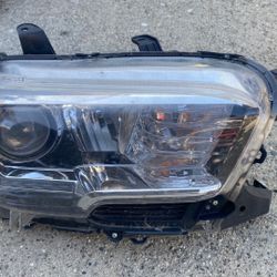 2016-2021 Headlight Toyota Tacoma 
