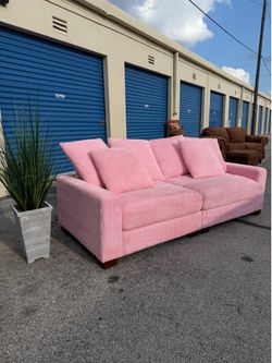 PASTEL PINK 3SEATER SOFA 💘