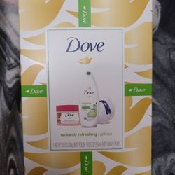 NEW Dove Gift Set