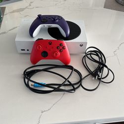 Xbox Series s With 2 Controllers 