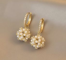 RHINESTONE  PEARL EARRINGS 
