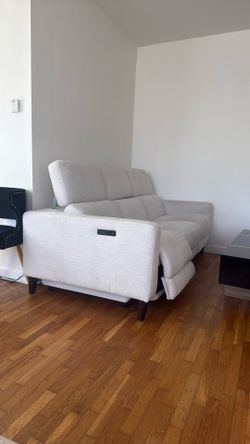Extendable Sofa With Power Reclining Local Delivery