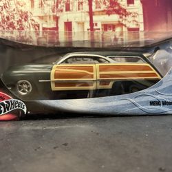 1:18 Scale 1950 Merc Woodie Diecast Car. New Unopened.