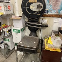 Vintage Scale. Still Works