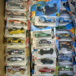 100 Hot Wheel Cars For $100