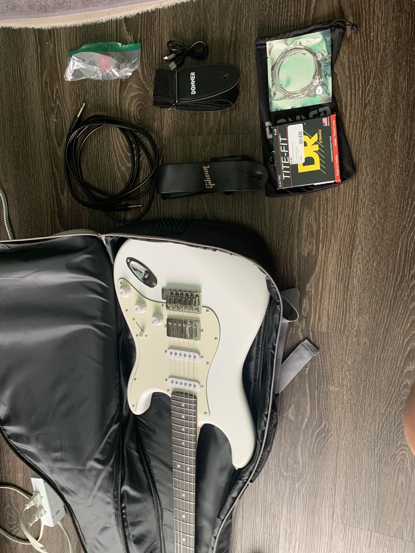 Brand New ( Cream White ) Electric ⚡️ Guitar 🎸