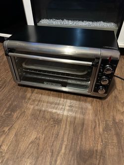 BLACK+DECKER TO3250XSBD Extra-Wide 8-Slice Countertop Convection Toaster Oven, Includes Baking Pan,