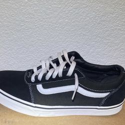 Vans Like New And Nike 35