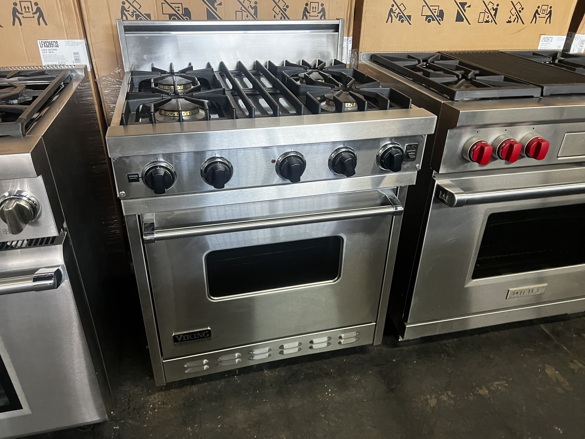 Viking 30”Wide Gas Range Stove In Stainless Steel 4 Burners 