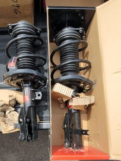 Front Complete Strut Assemblies with Coil Springs, Set of 2