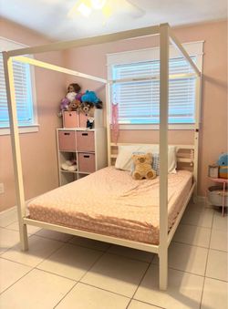 White Full Size Bed