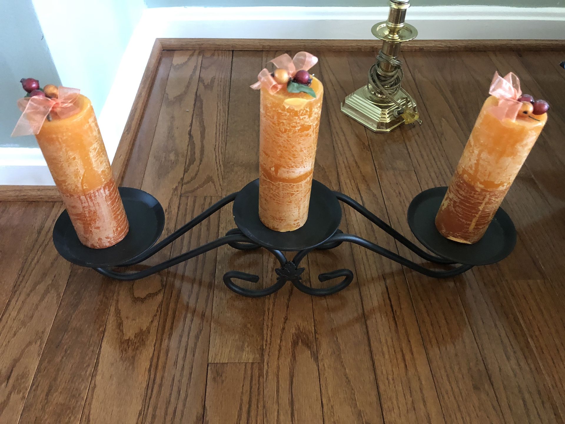 Candle display w/ three candles
