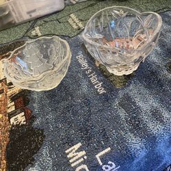 2 Clear Bowls 