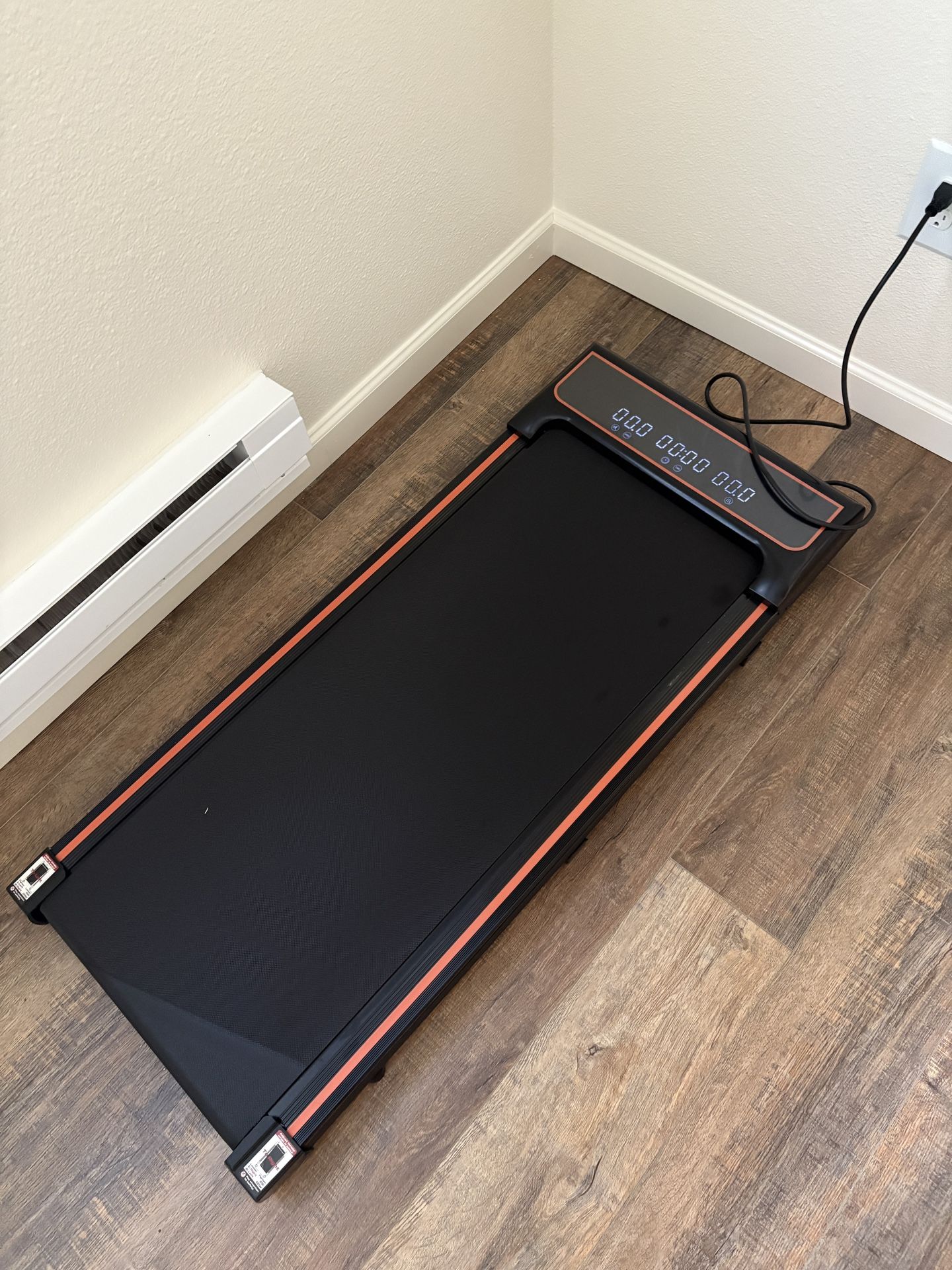 Walking Treadmill w/ remote 