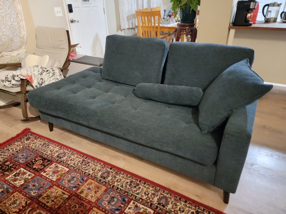 Right-Arm Facing Corner Chaise