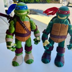 2012- Teenage Mutant Turtles Bundle Of 2- Viacom International Inc