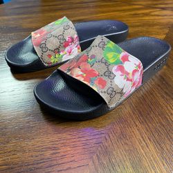 Used Sandals Size 7.5 For Women’s 