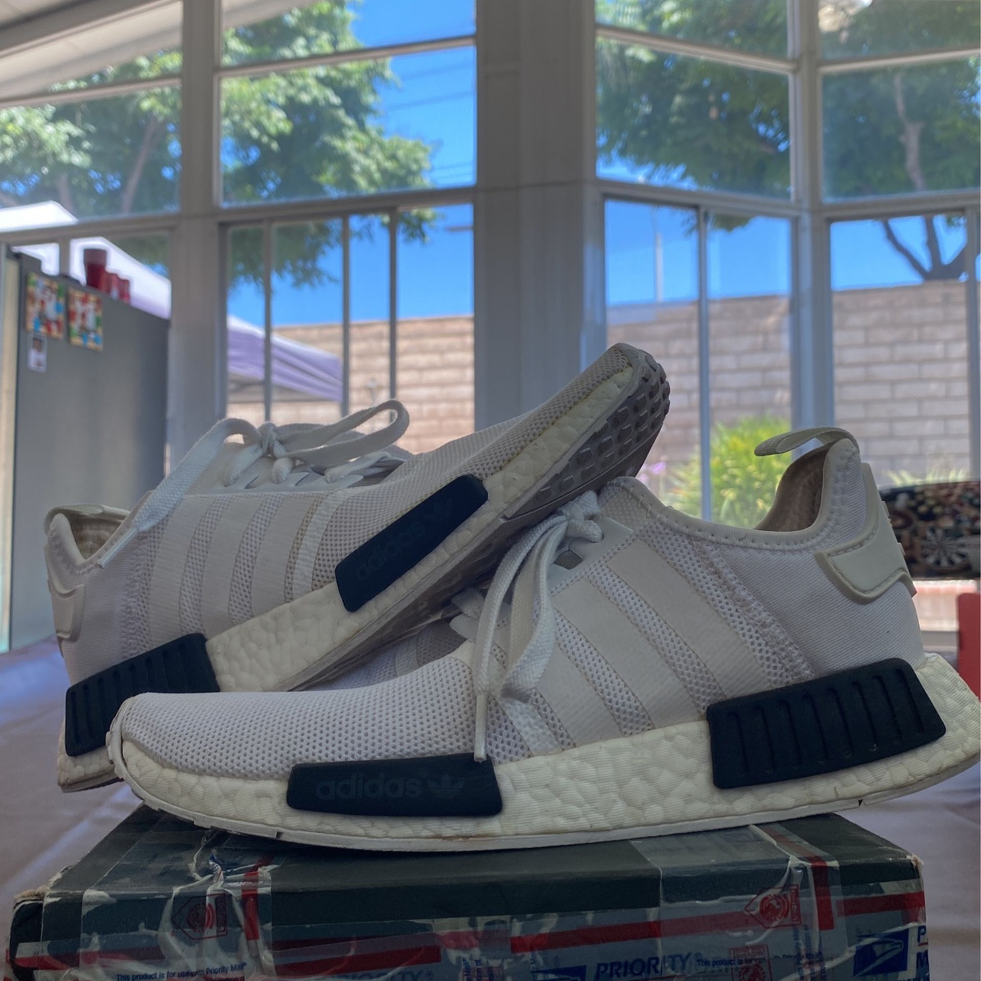 Adidas NMD R1 White/Black Mens Size