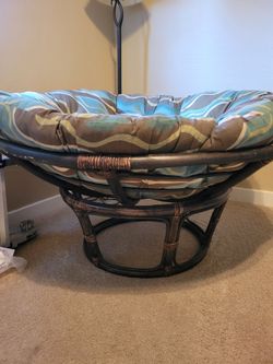 Papasan chair with cushion