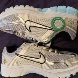 Nike Vomero 5