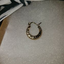Men's/Women's 10K Gold Diamond Cut Single Small Hoop Earring