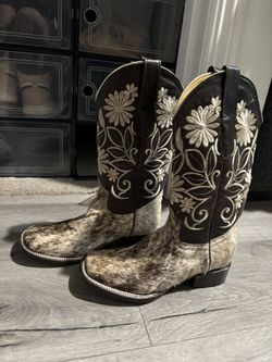 Women’s Cowgirl Boots