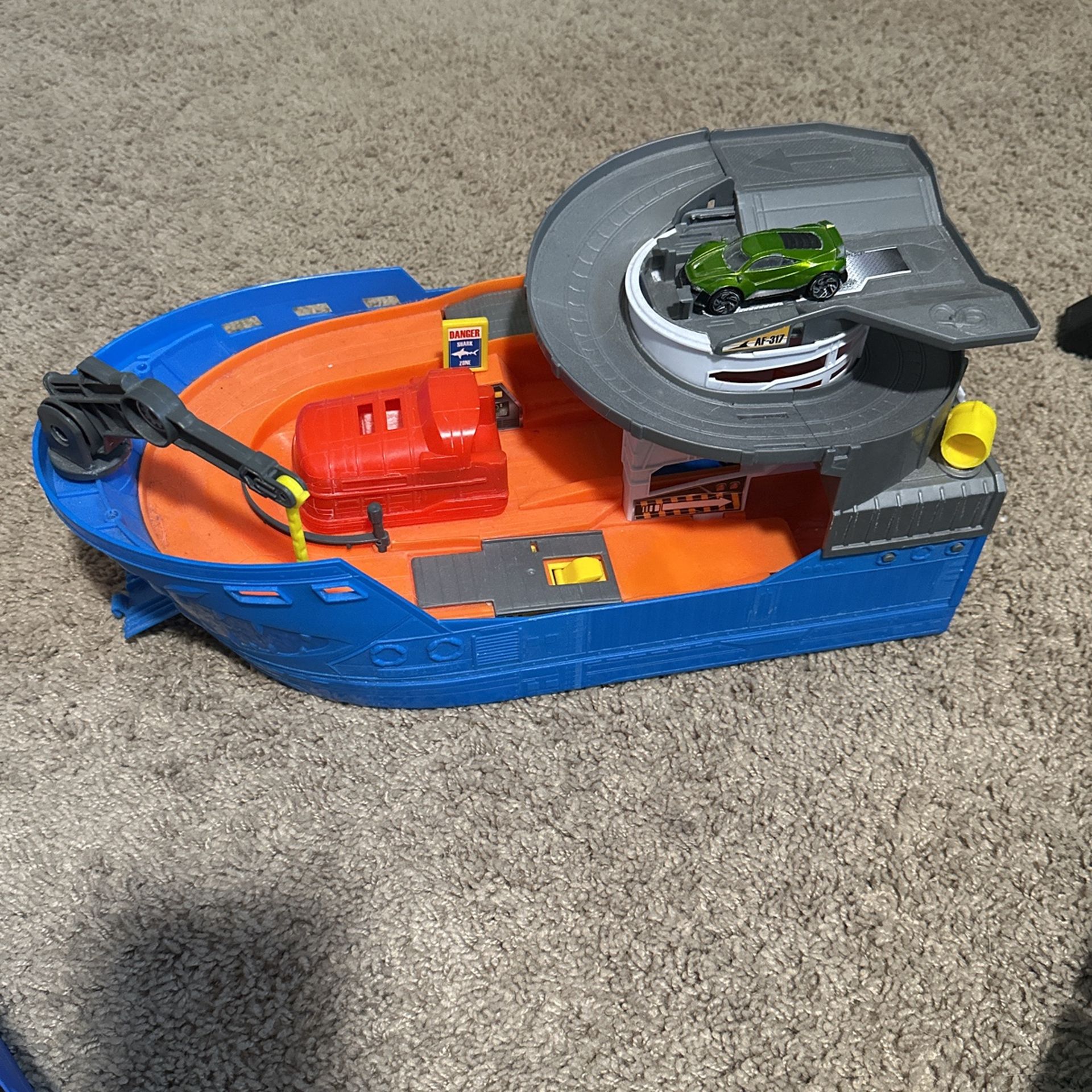 Free Kids Bath Boat Toy Off 114th Ave and Bell Rd.